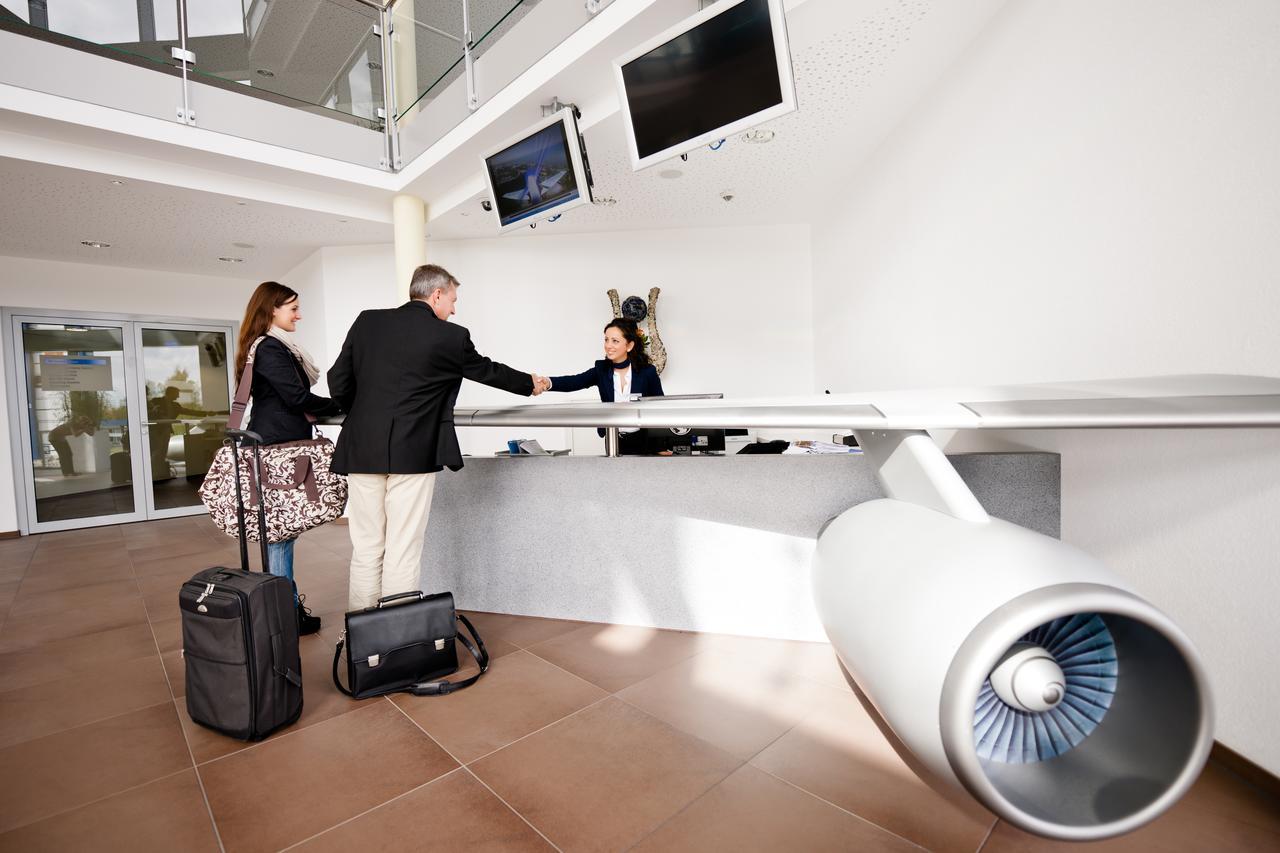 Aircraft Hotel & Events Neuhausen ob Eck Exterior photo